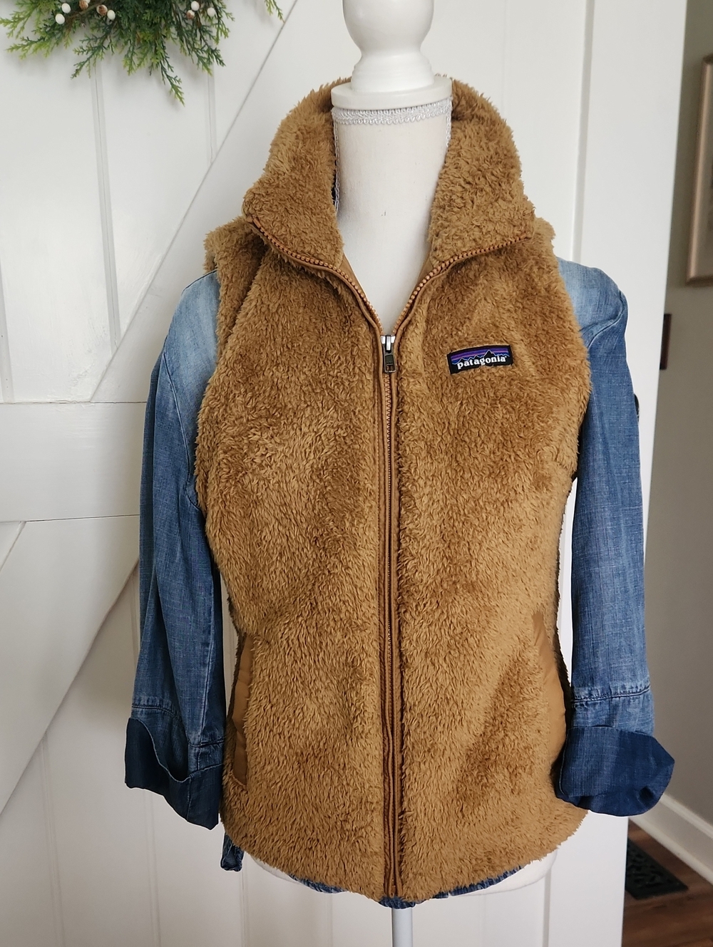 Patagonia Tan Los Gatos Fleece Vest